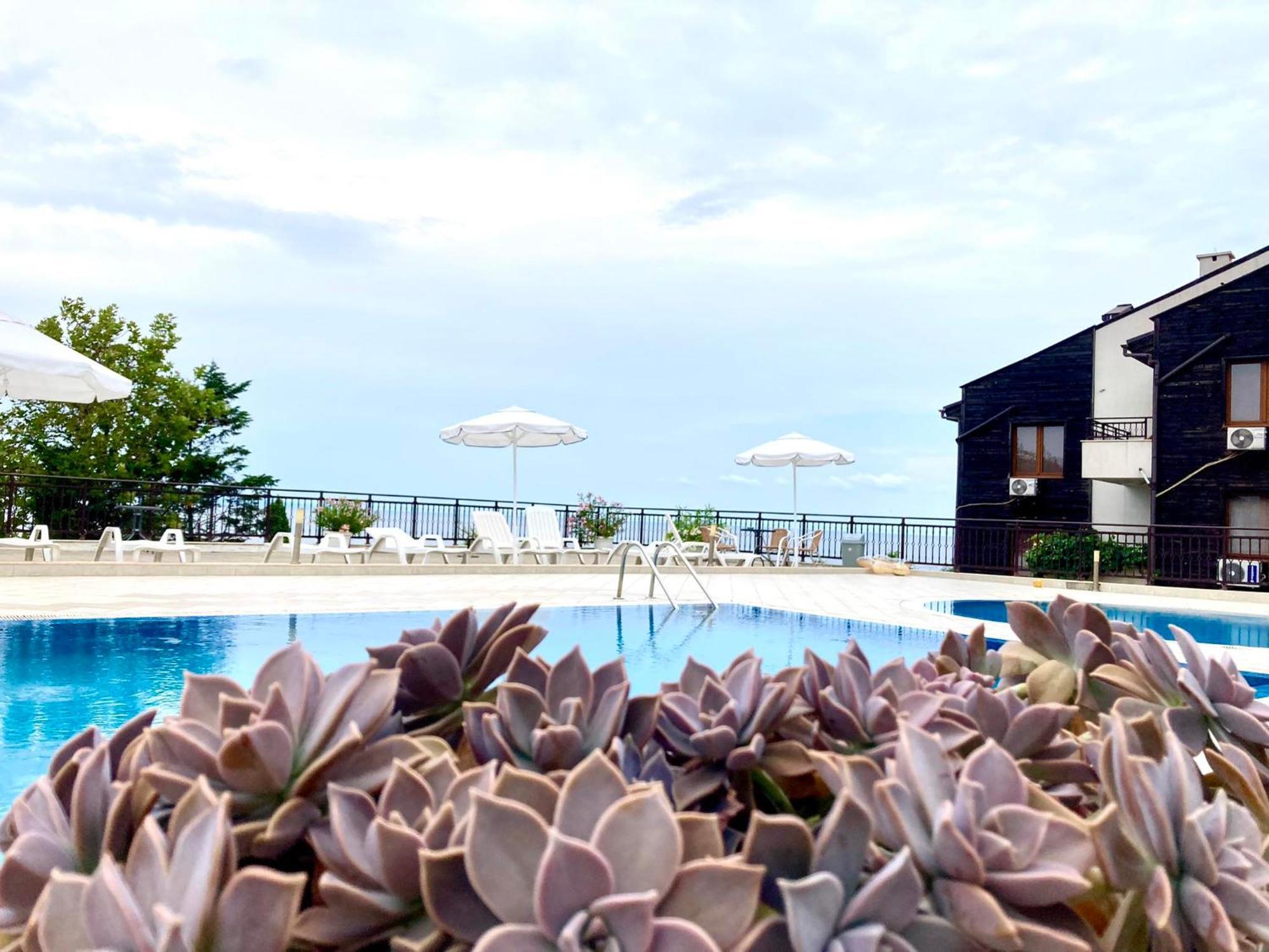 Aparthotel Apolon Complex à Sozopol Extérieur photo